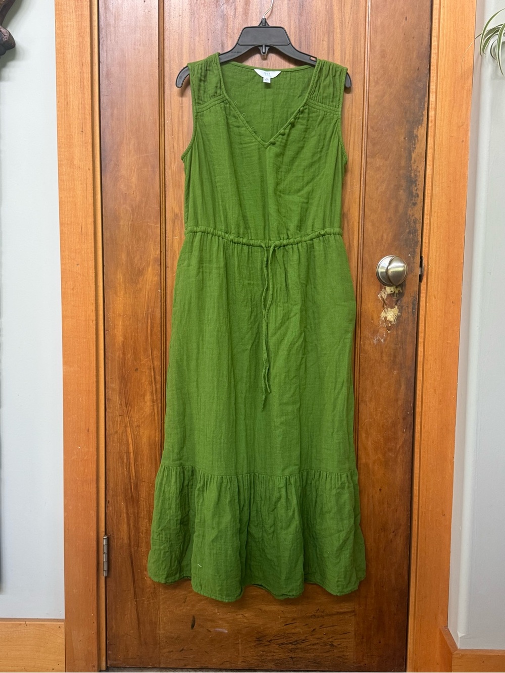 100% Cotton Linen V‑Neck Green Maxi Dress with Drawstring Waist, Pockets 4-6